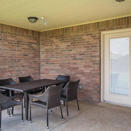 Cheerful 3 Bedroom Home, King Bed, 10 Min From Palo Duro Canyon, Fireplace, Washer Dryer Zewnętrze zdjęcie